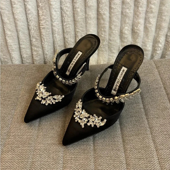 Manolo Blahnik Women's Black Lurum Embellished Mule Shoe Sz US 7/EU 37 - Picture 4 of 11